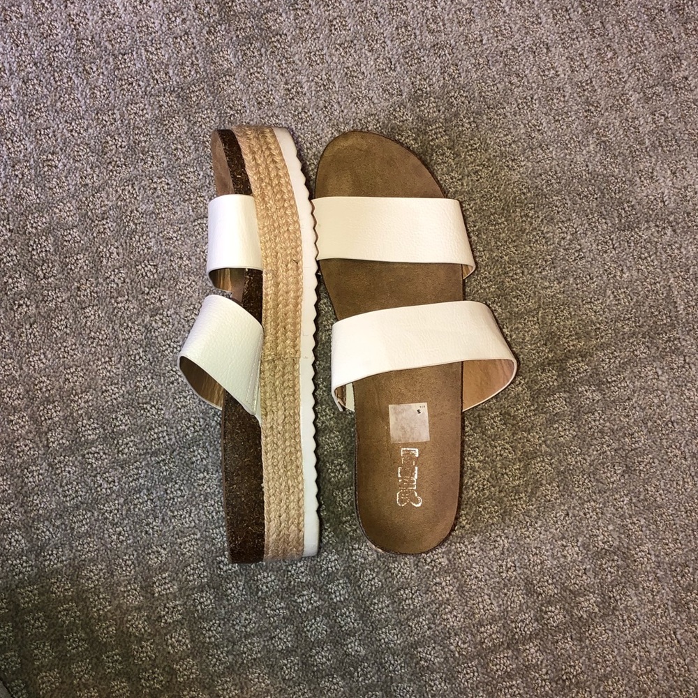 Platform sandals